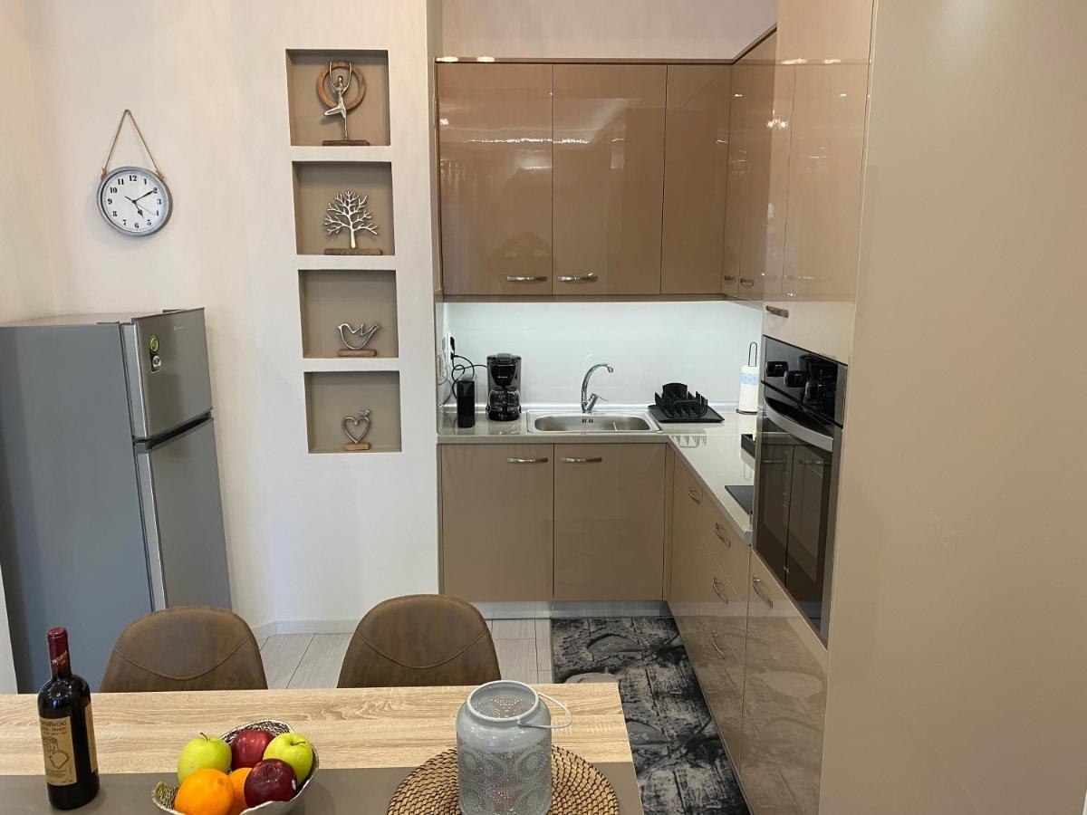 Helena'S Apartment Волос Екстериор снимка